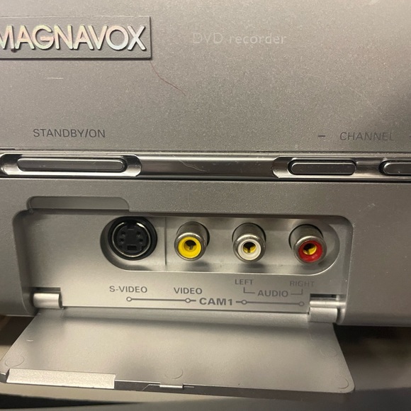 Magnavox dvd recorder unit - Picture 4 of 13